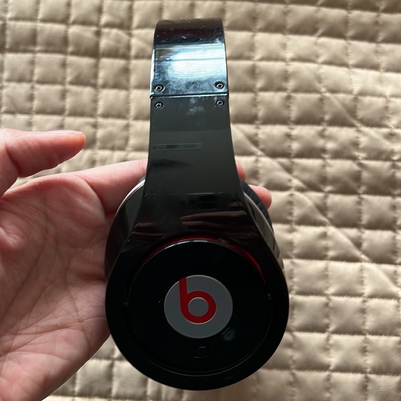 Beats by Dr. Dre - Picture 6 of 7